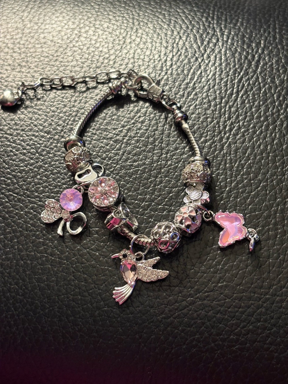 Bracelet- Silver Tone Alloy Charm Bangle Bracelet - Ahoe, Butterfly, Flowers, hu